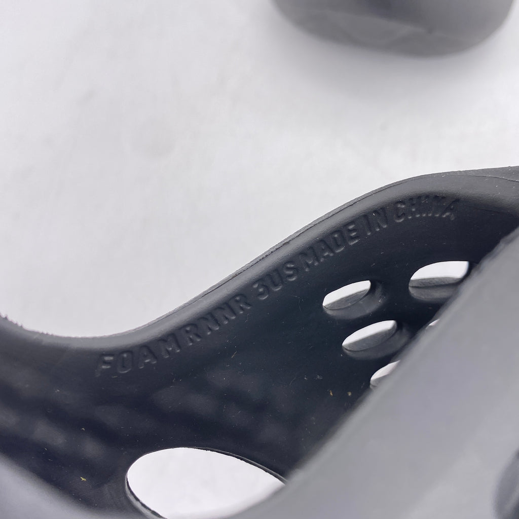 Yeezy (KIDS) Foam RNNR "Onyx" 2024 New Size 3