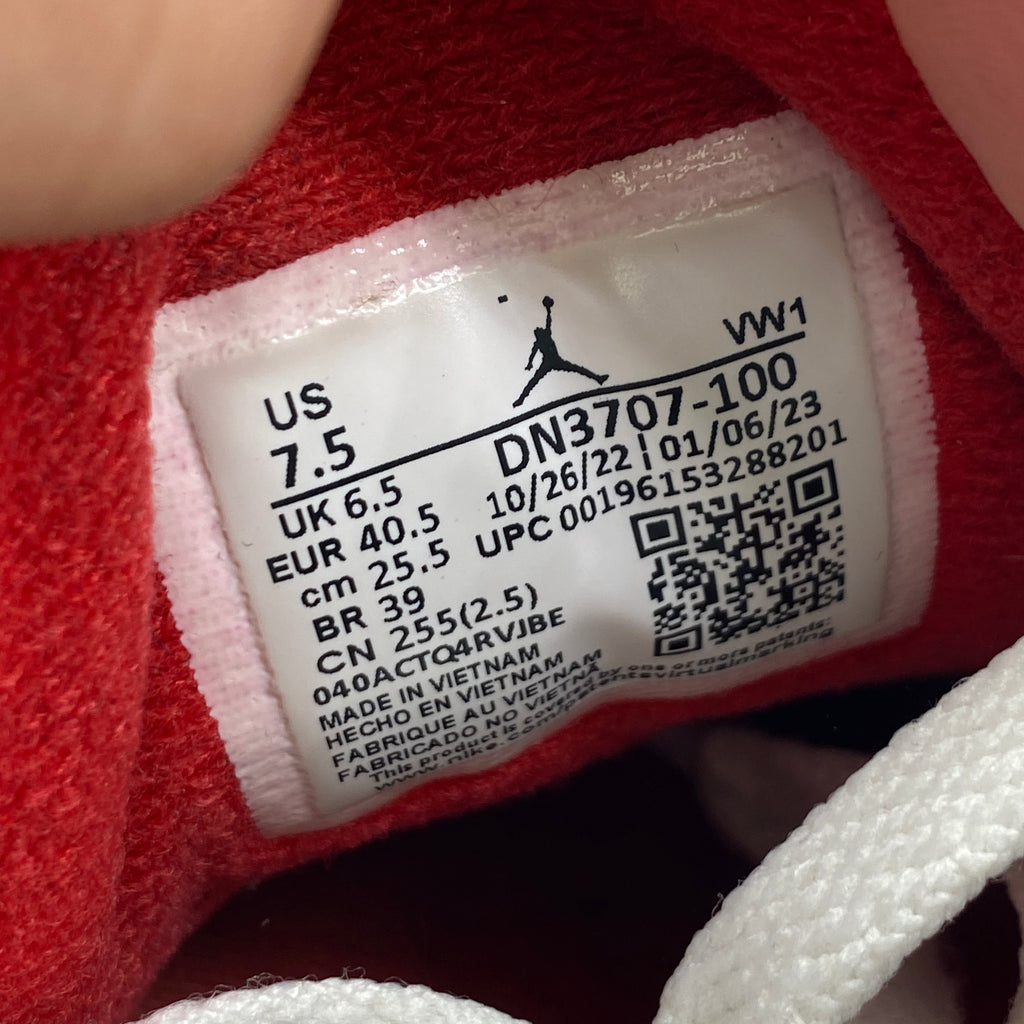 Air Jordan 3 Retro "White Cement Reimagined" 2023 Used Size 7.5
