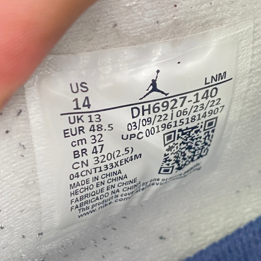 Air Jordan 4 Retro "Midnight Navy" 2022 Used Size 14