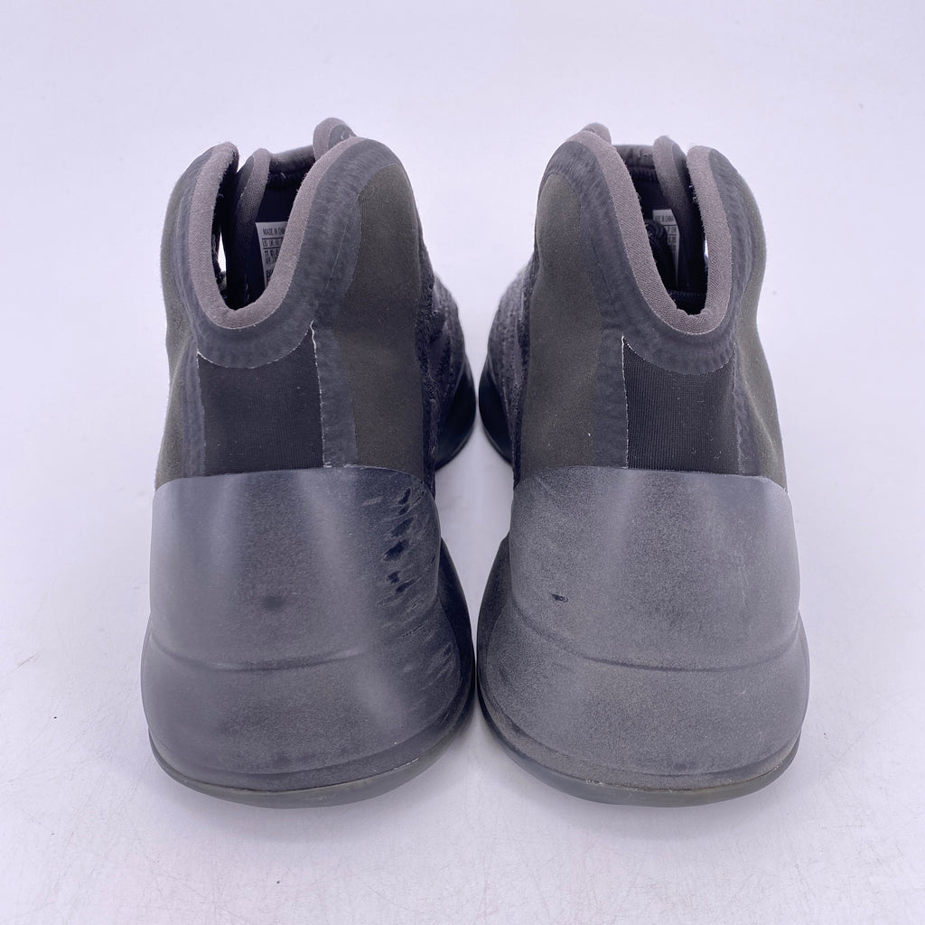 Yeezy QNTM "Onyx" 2021 Used Size 11