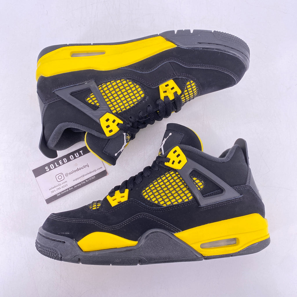 Air Jordan (GS) 4 Retro "Thunder" 2023 Used Size 6.5Y