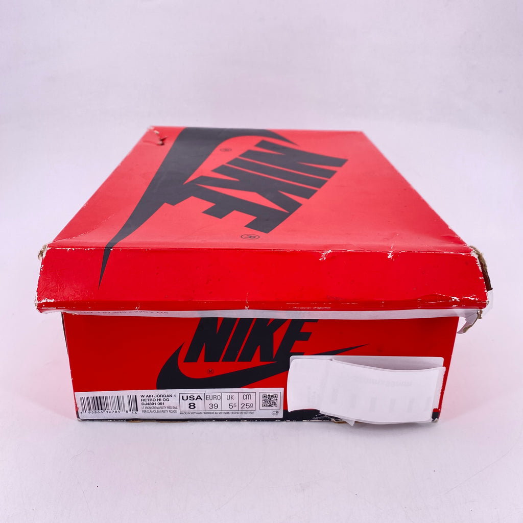 Air Jordan (W) 1 Retro High OG "Varsity Red" 2022 Used Size 8W