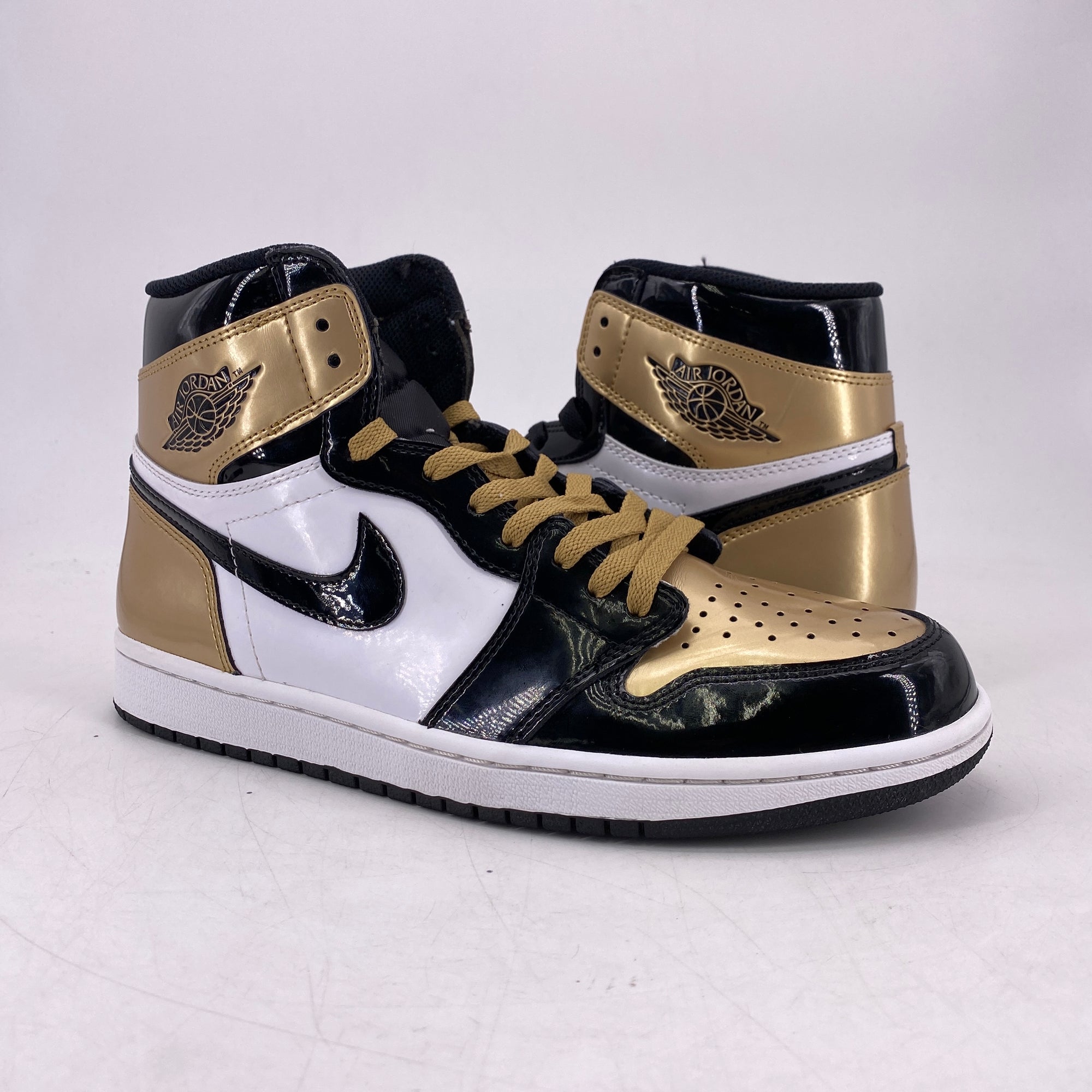 Air Jordan 1 Retro High OG &quot;Gold Toe&quot; 2018 Used Size 10.5