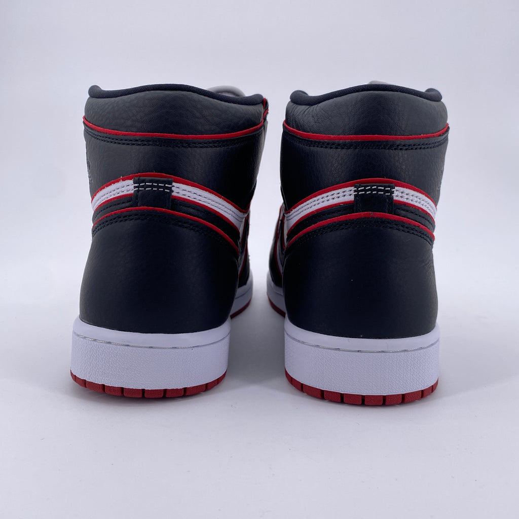 Air Jordan 1 Retro High OG "Bloodline" 2019 New Size 8.5