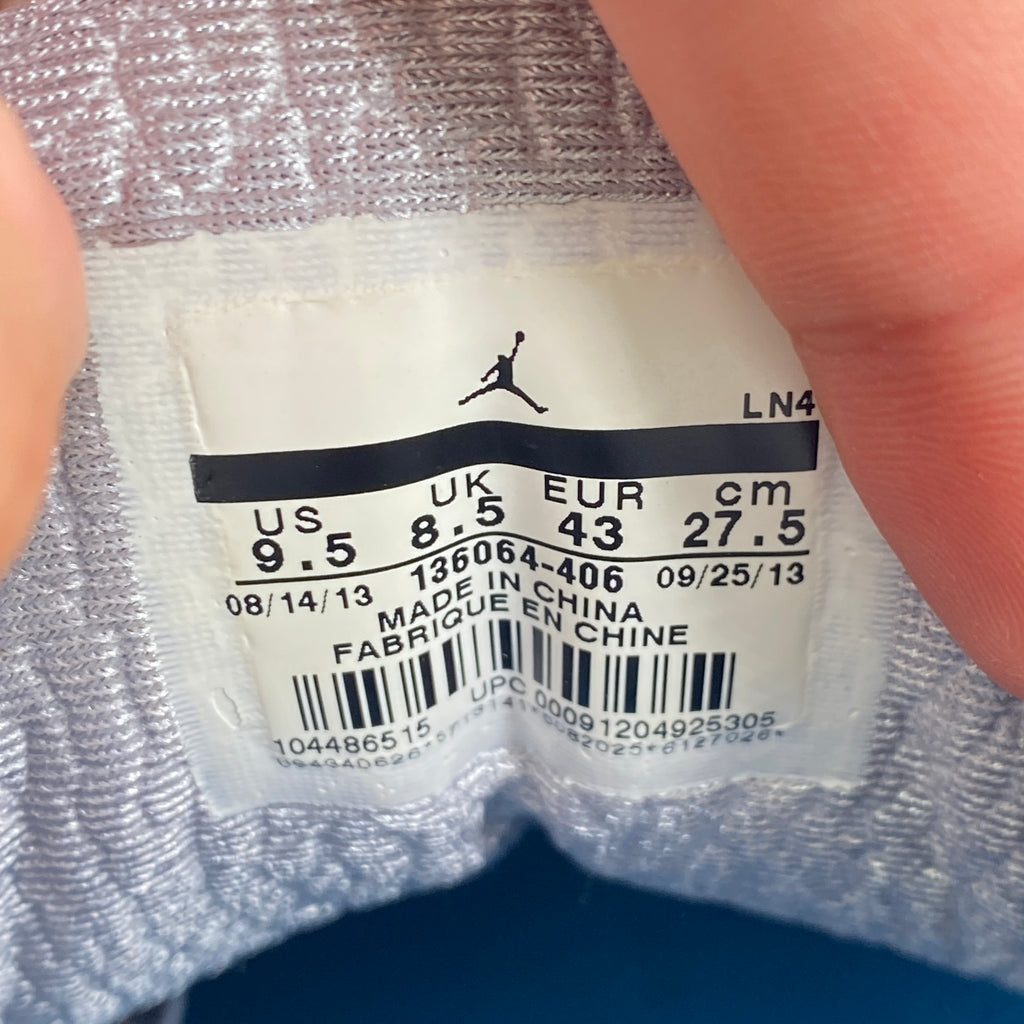 Air Jordan 3 Retro "Powder Blue" 2010 Used Size 9.5