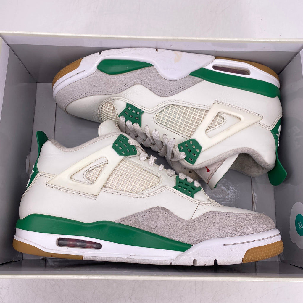 Air Jordan 4 Retro "Pine Green" 2023 Used Size 8.5