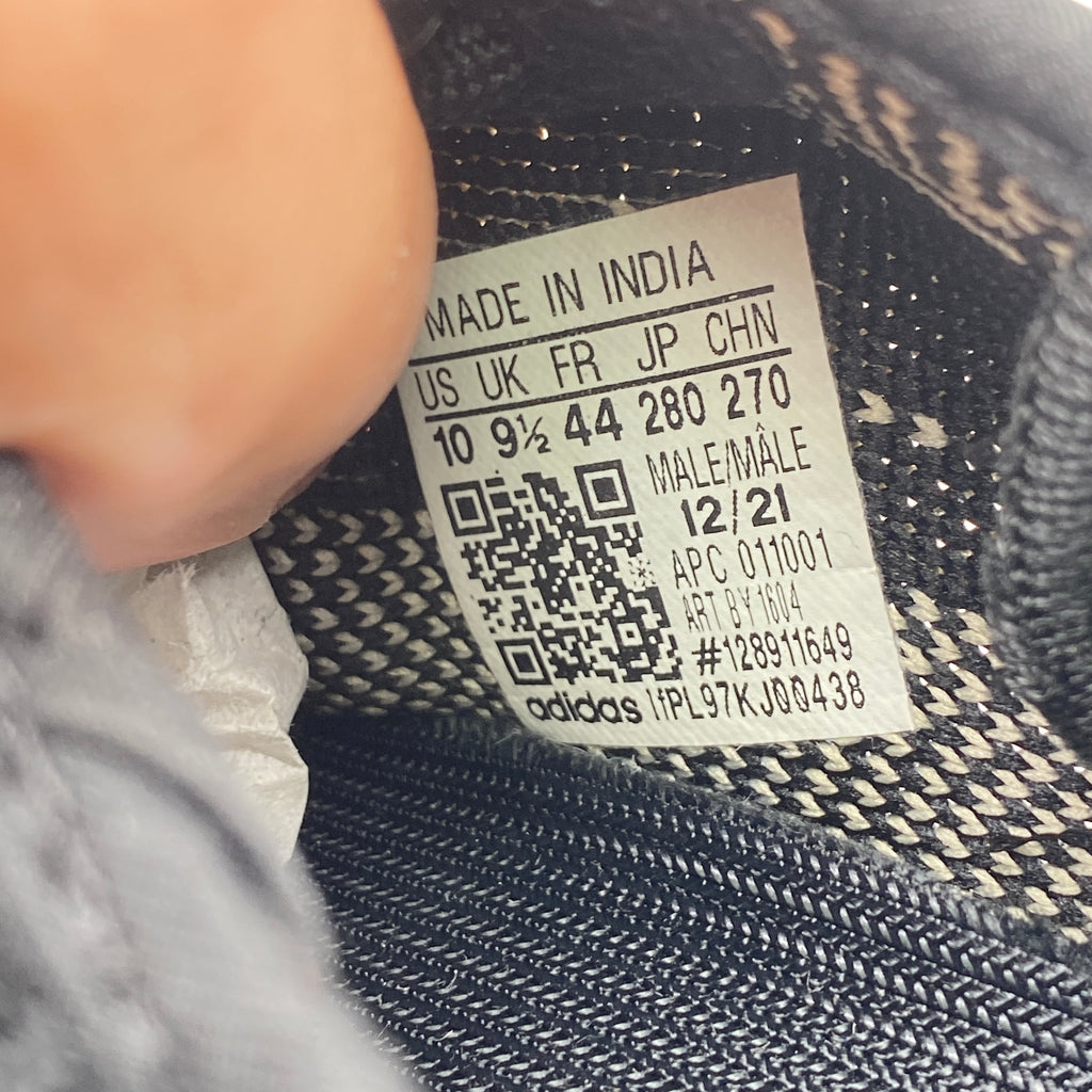 Yeezy 350 v2 "Oreo" 2021 Used Size 10