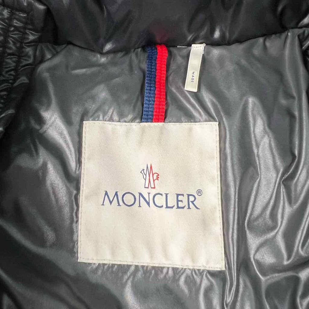 Moncler Jacket "MAYA GIUBBOTTO" Black Used Size 5