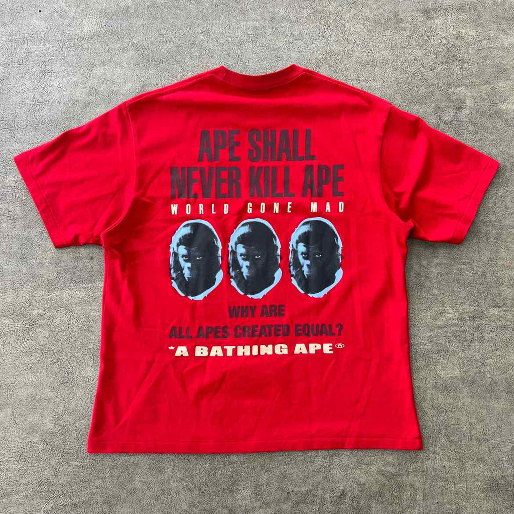 Bape T-Shirt "SLOGAN" Red Used Size L