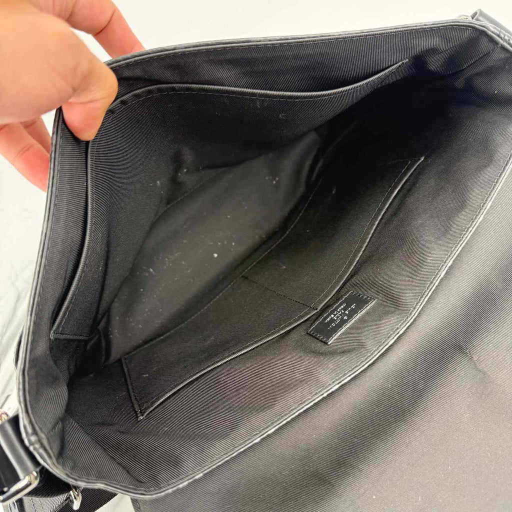 Louis Vuitton Messenger Bag "DISTRICT" Used Black Size PM