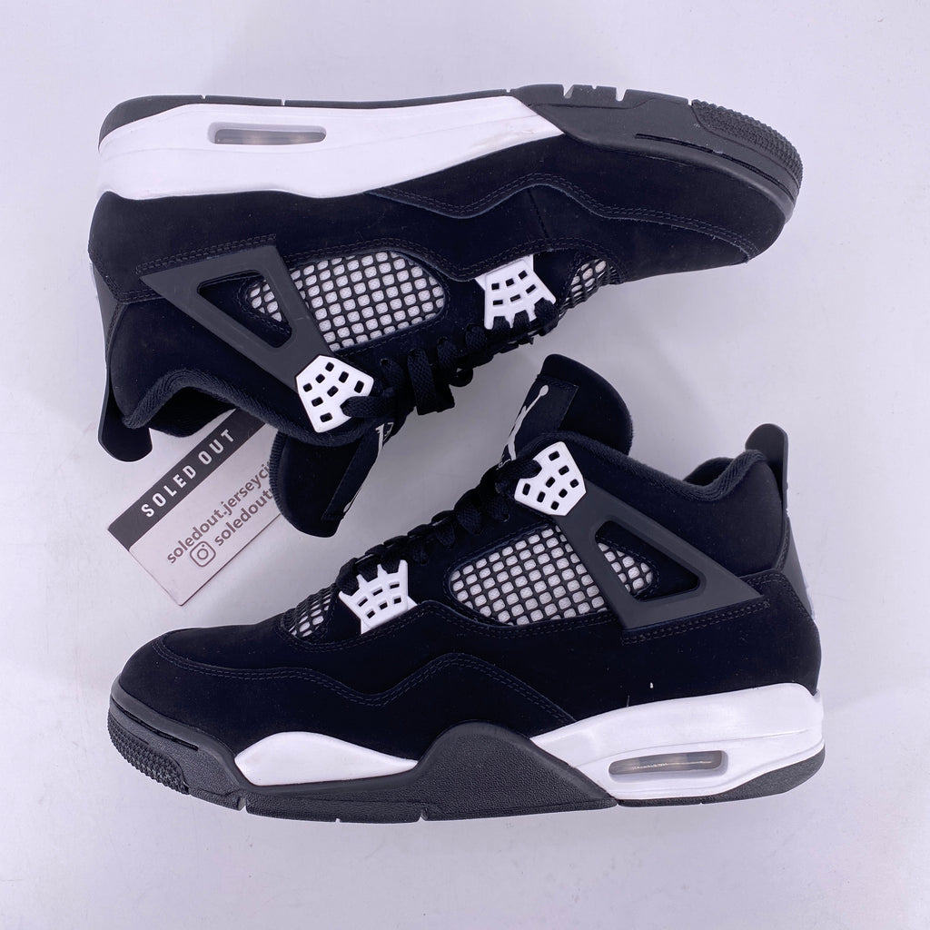 Air Jordan 4 Retro "White Thunder" 2024 Used Size 9.5