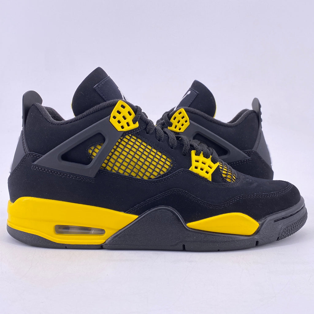 Air Jordan 4 Retro "Thunder" 2023 Used Size 9.5