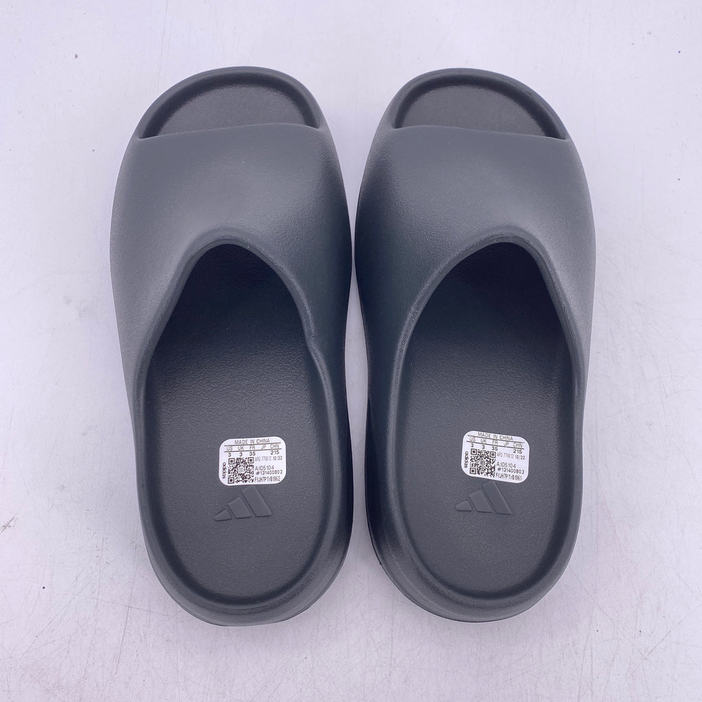 Yeezy (KIDS) Slide "Dark Onyx" 2024 New Size 3