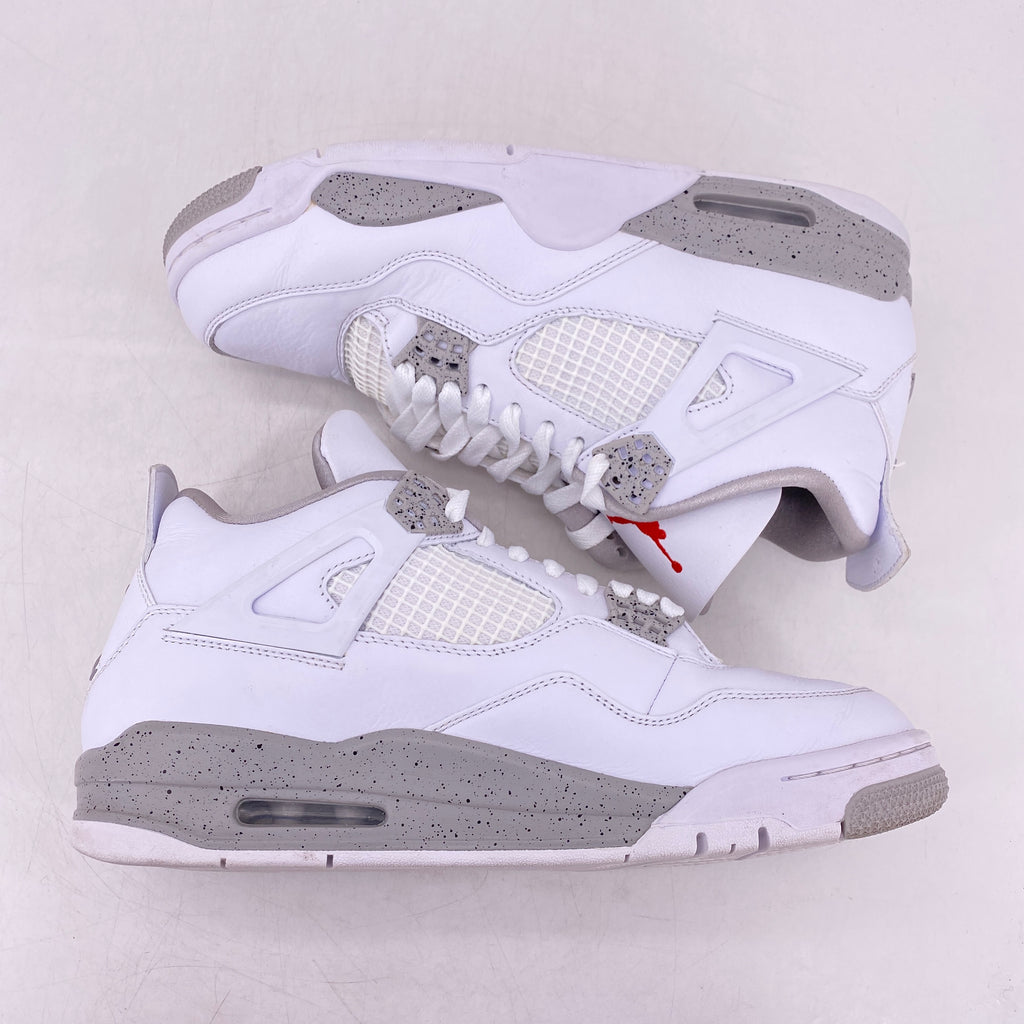 Air Jordan 4 Retro "White Oreo" 2021 Used Size 9