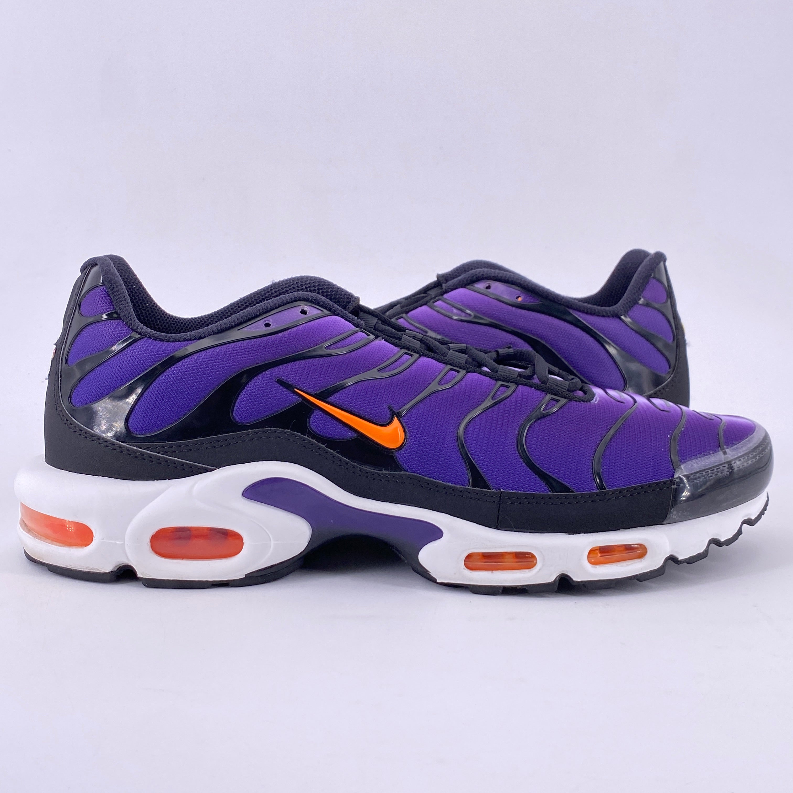 Jersey City's Certified Men's Footwear Retailer – SOLED OUT JERSEY