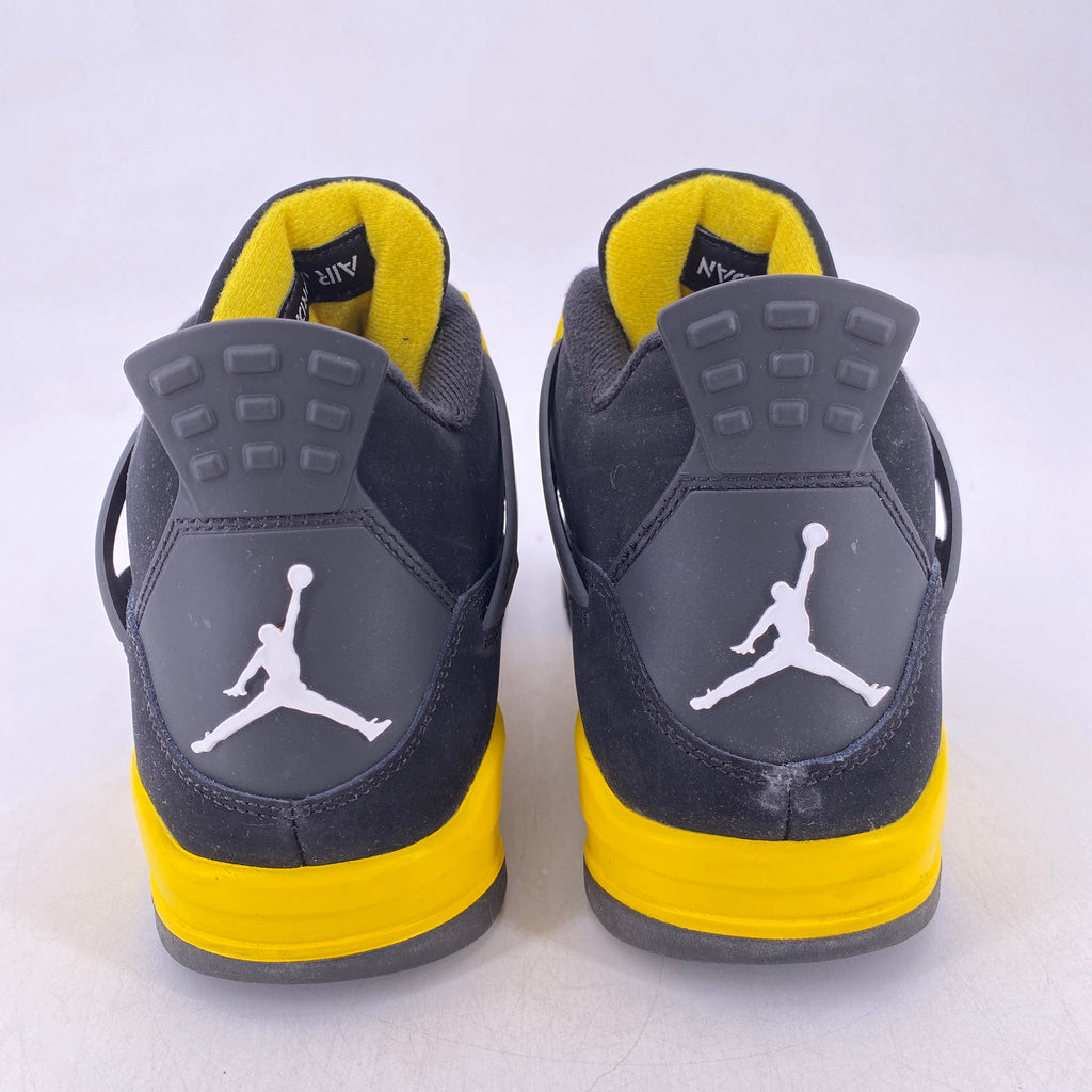 Air Jordan 4 Retro "Thunder" 2023 Used Size 10