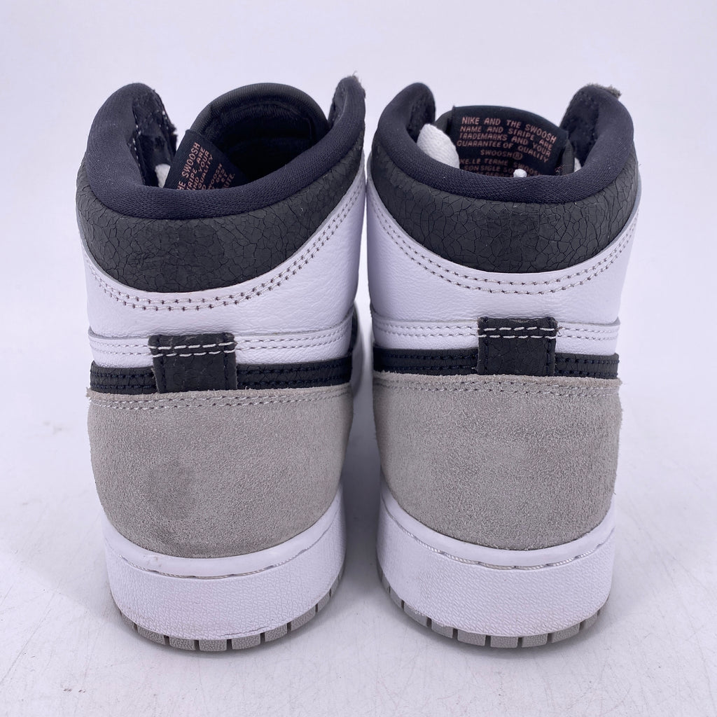 Air Jordan (GS) 1 Retro High OG "Bleached Coral" 2022 Used Size 5.5Y