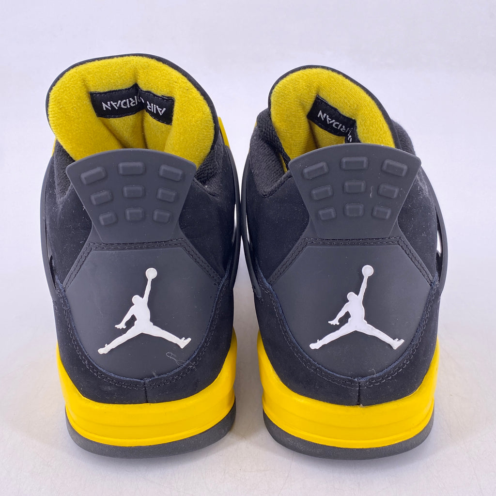 Air Jordan 4 Retro "Thunder" 2023 Used Size 11