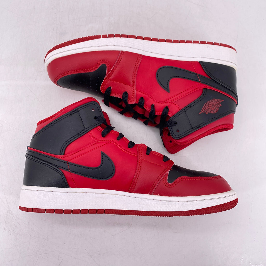 Air Jordan (GS) 1 Mid "Reverse Bred" 2021 Used Size 6.5Y