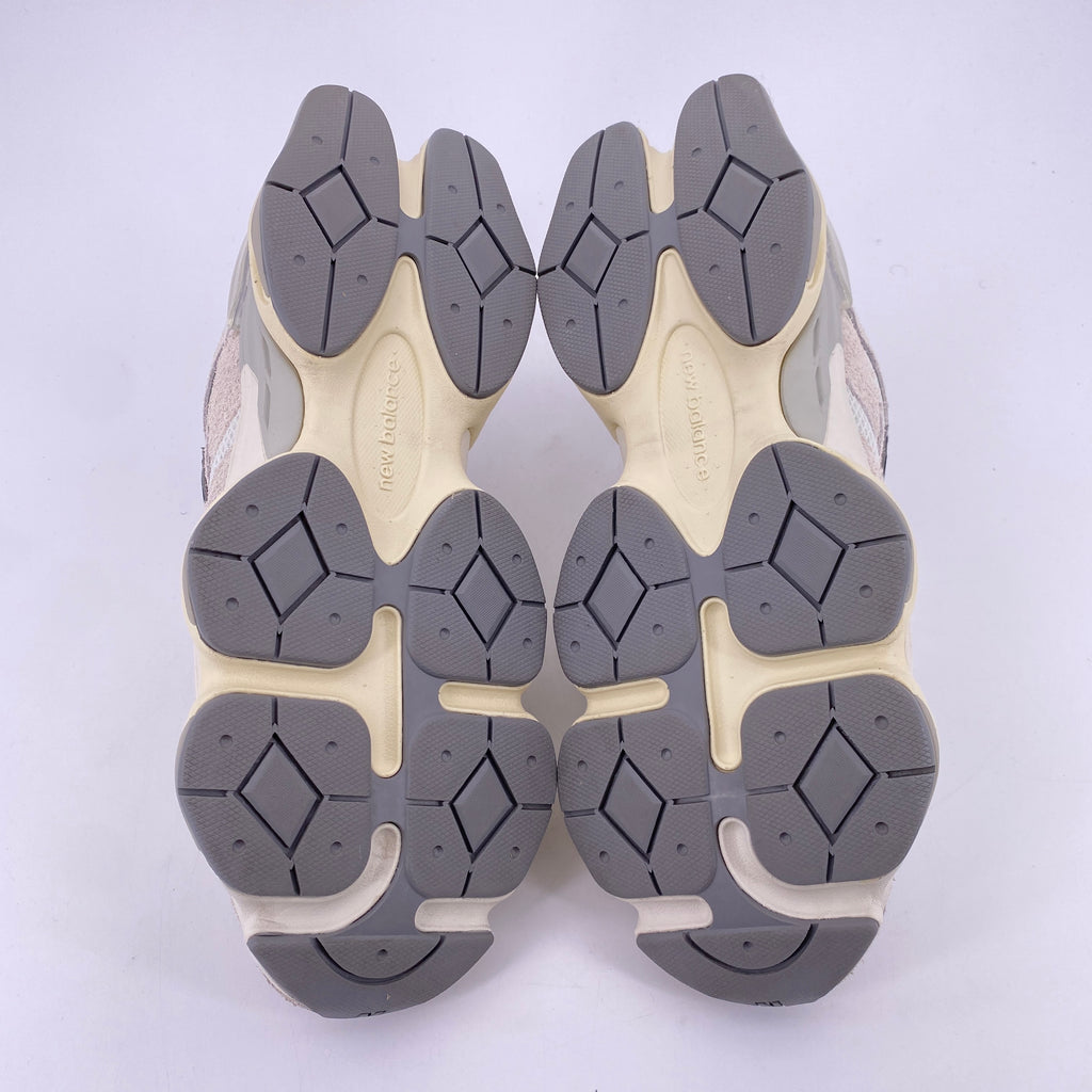 New Balance 9060 "Moonbeam" 2023 Used Size 10