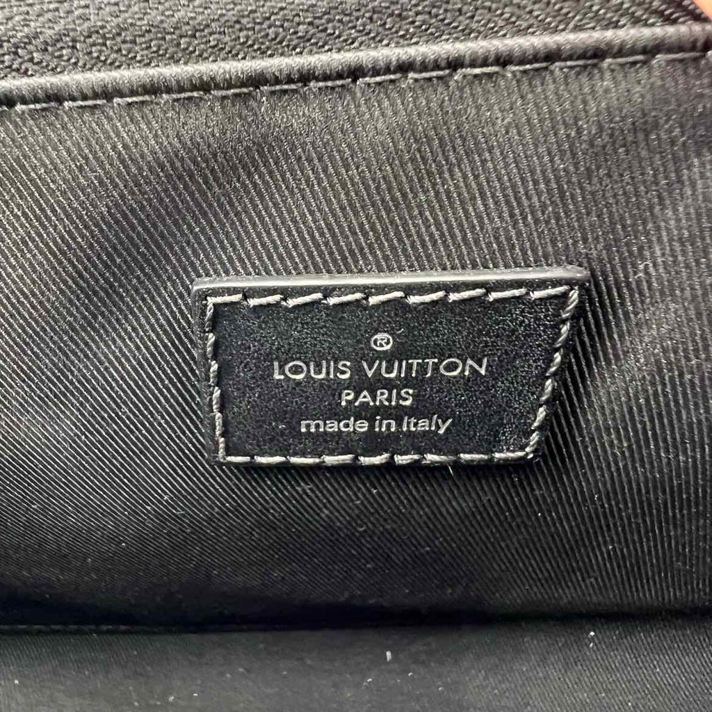 Louis Vuitton Messenger Bag "EPI LEATHER" Used Black Size OS
