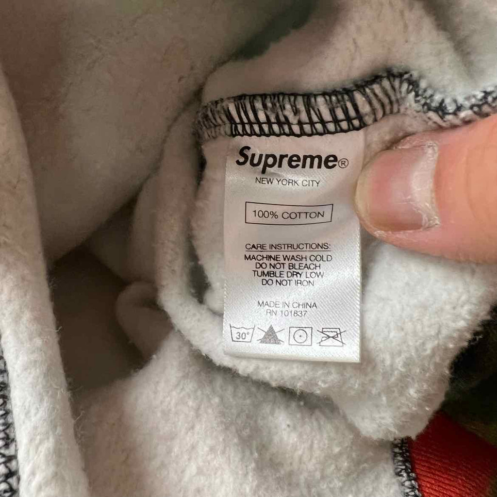 Supreme Hoodie "NICO" Red Used Size M