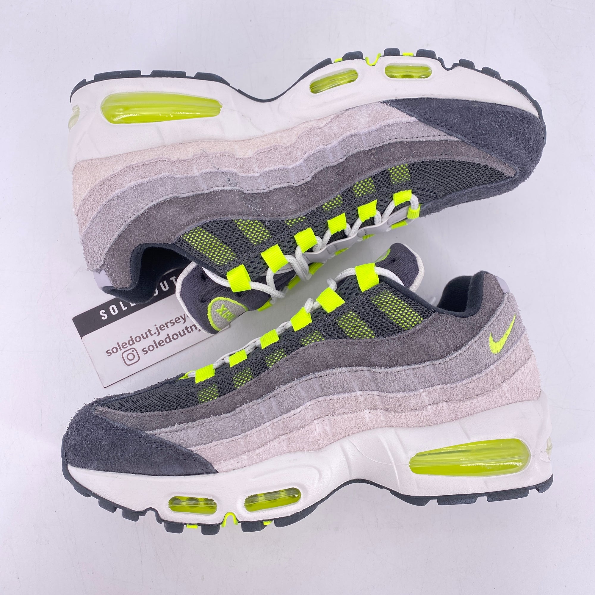 nike tanjun slip on mens sandals clearance outlet