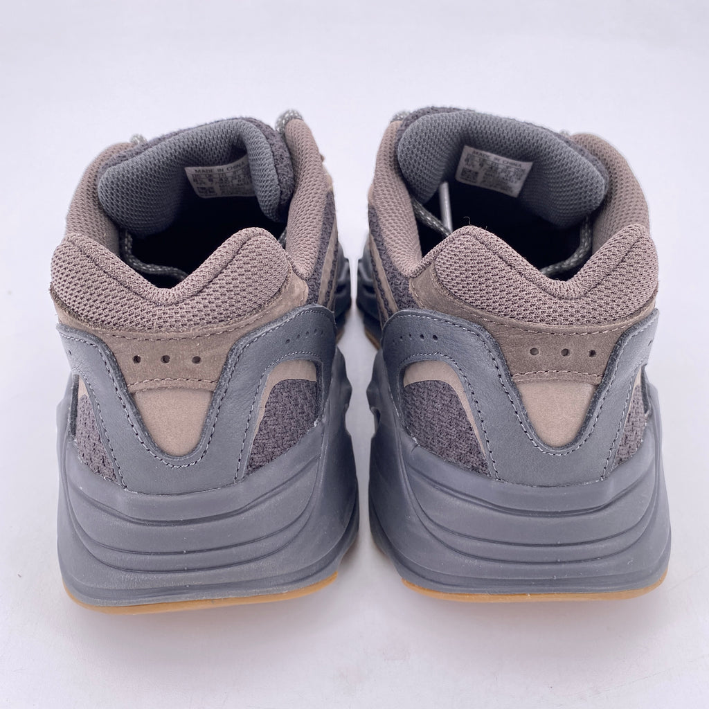 Yeezy 700 v2 "Geode" 2019 Used Size 8.5