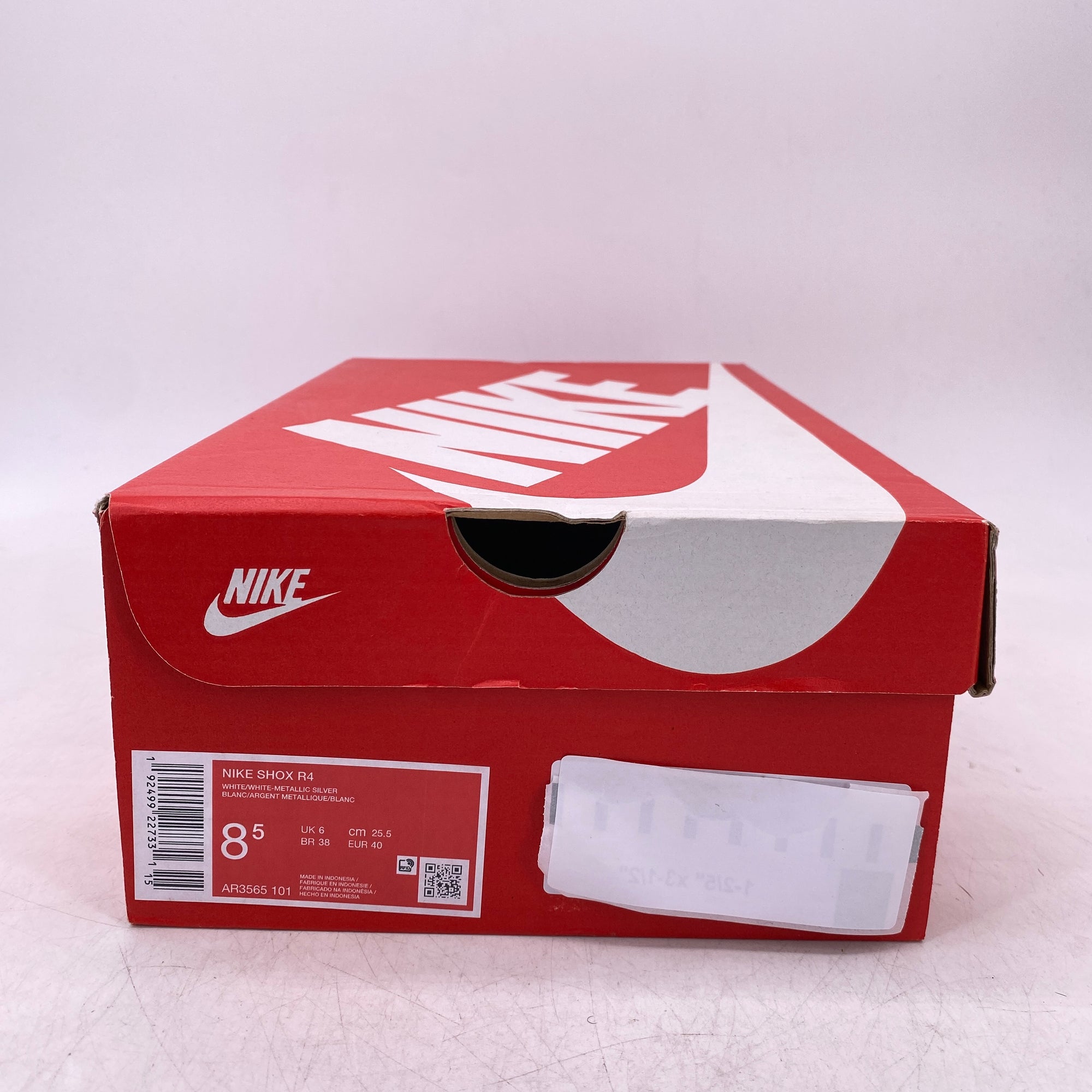 Nike Shox R4 (W) &quot;White Metallic Silver&quot; 2019 Used Size 8.5W