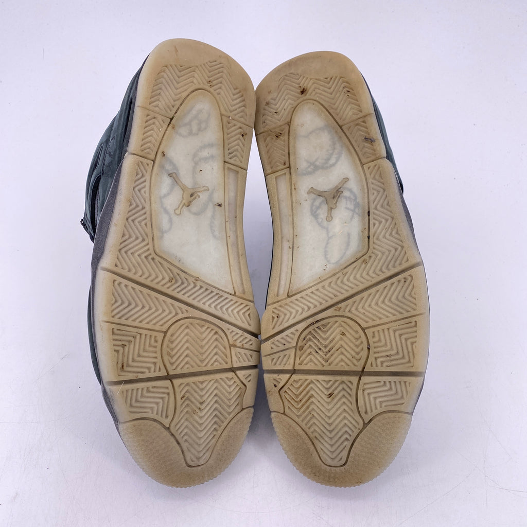 Air Jordan 4 Retro "Kaws Black" 2017 Used Size 10