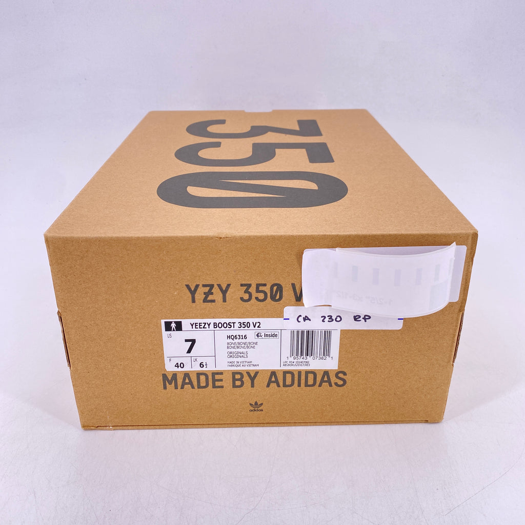 Yeezy 350 v2 "Bone" 2022 Used Size 7