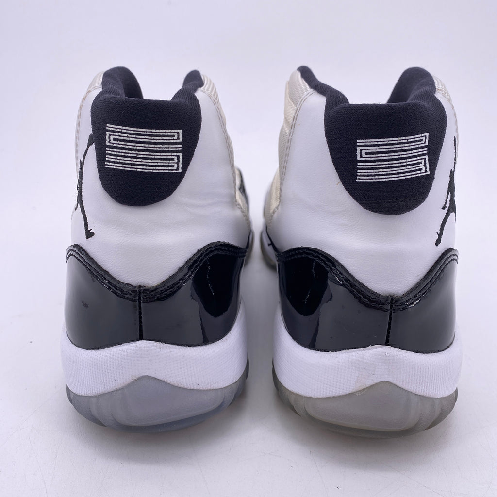 Air Jordan 11 Retro "Concord" 2011 Used Size 8