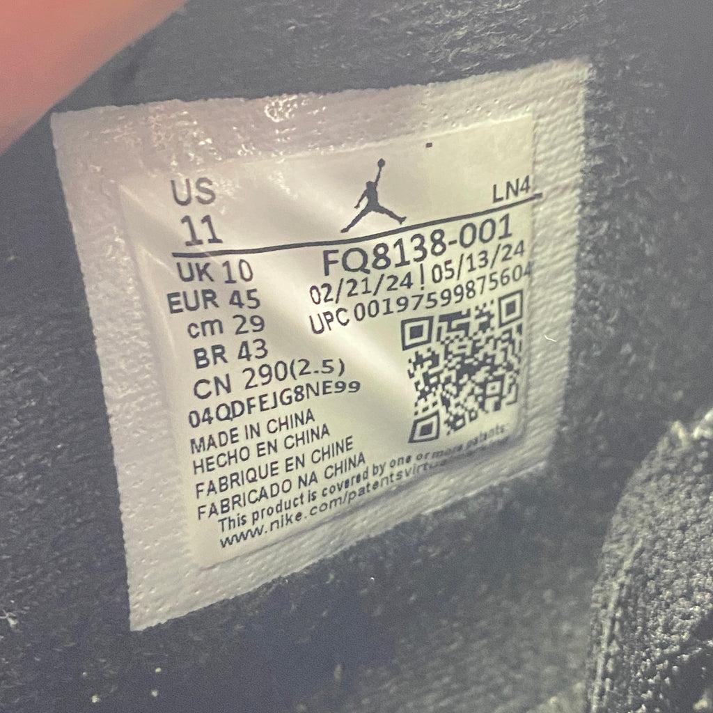 Air Jordan 4 Retro "White Thunder" 2024 Used Size 11