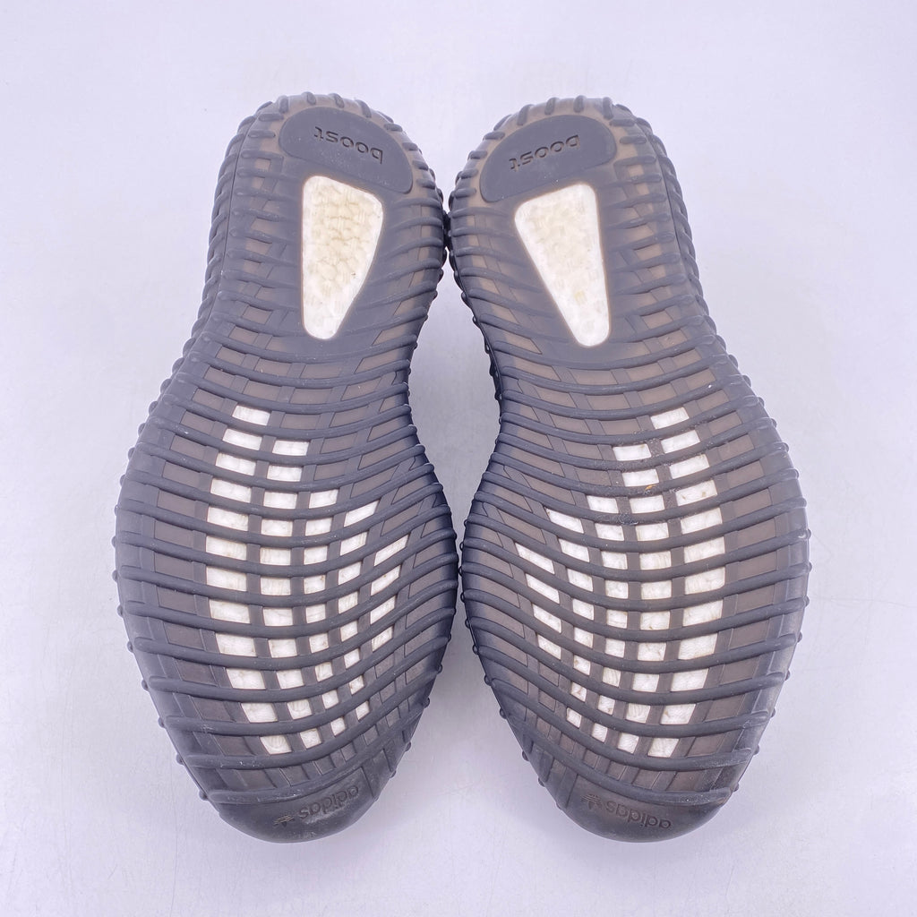 Yeezy 350 v2 "Black Non-Reflective" 2019 Used Size 11.5
