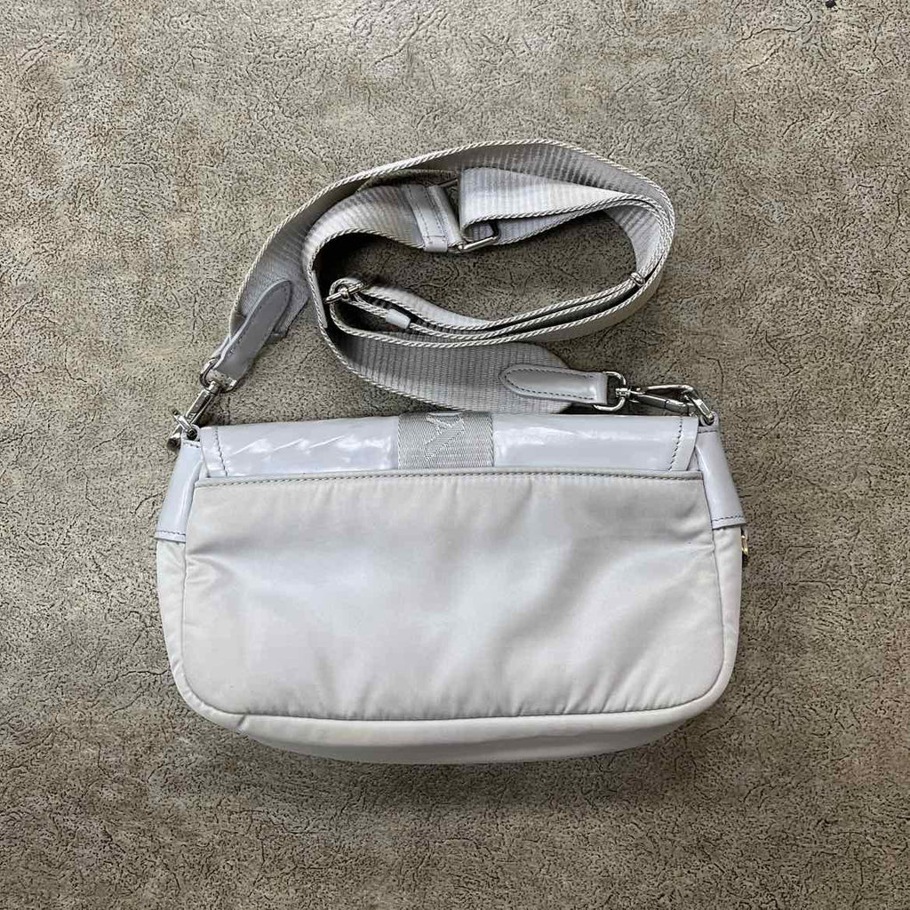 Prada Crossbody "SPAZZOLATO TESSUTO" Used White Size OS