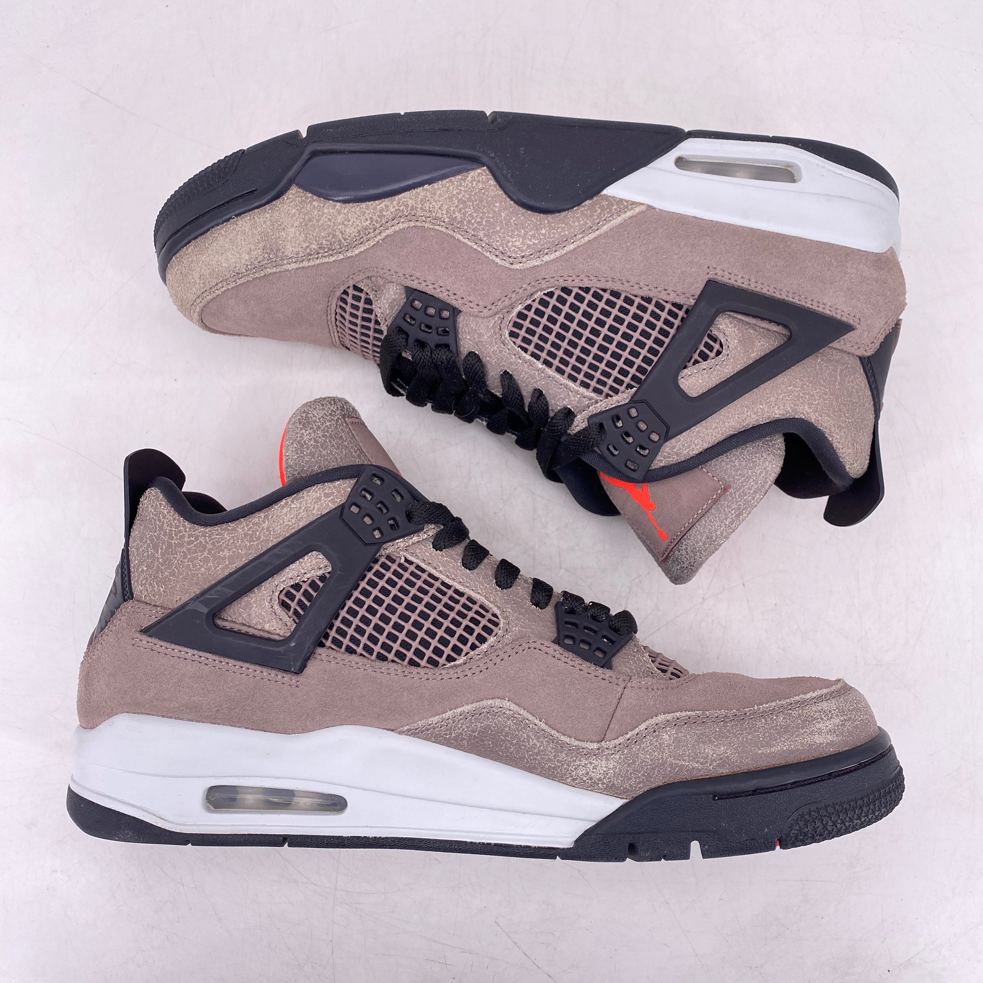 Air Jordan 4 Retro &quot;Taupe Haze&quot; 2021 Used Size 10.5