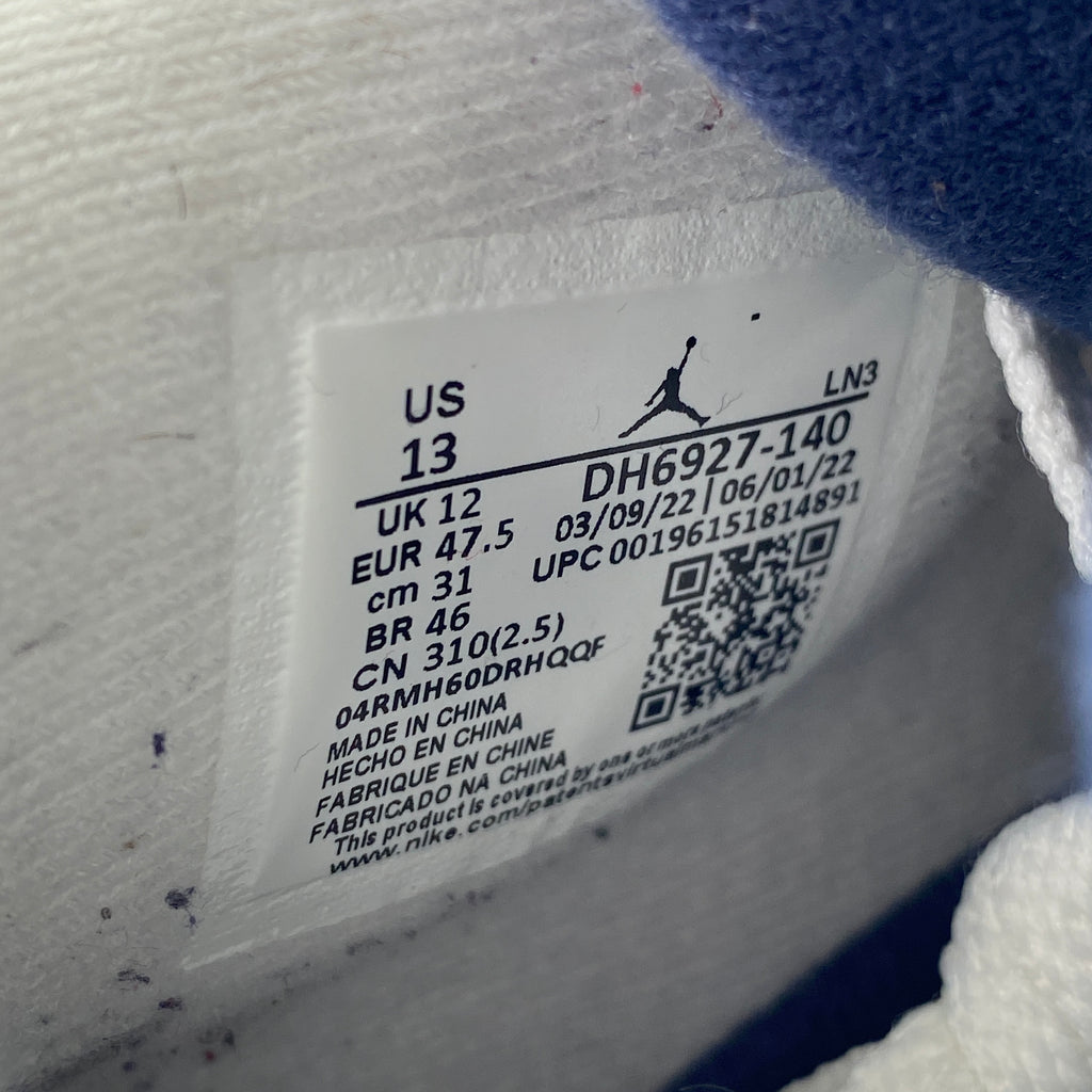 Air Jordan 4 Retro "Midnight Navy" 2022 Used Size 13