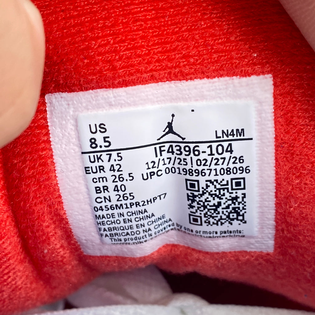Air Jordan 3 Retro "True Blue" 2026 Used Size 8.5