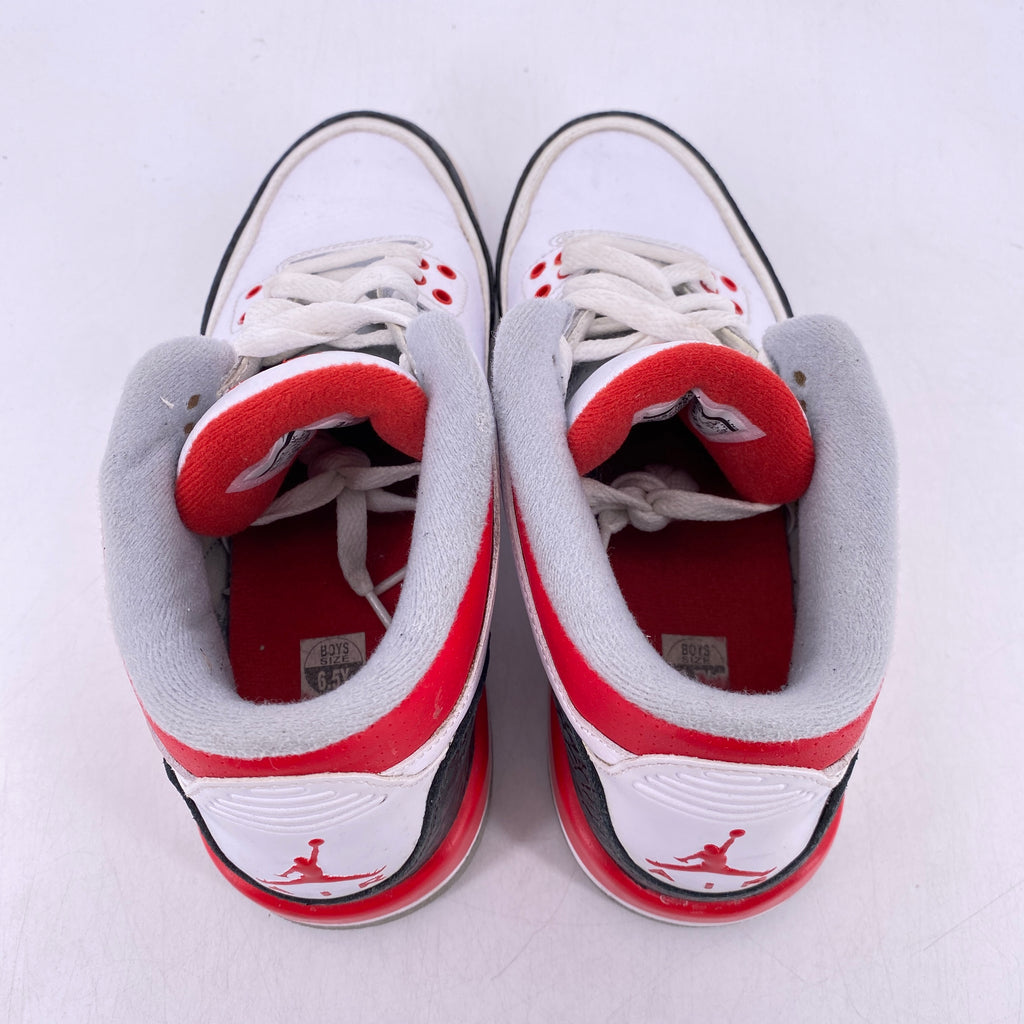 Air Jordan (GS) 3 Retro "Fire Red" 2013 Used Size 6.5Y