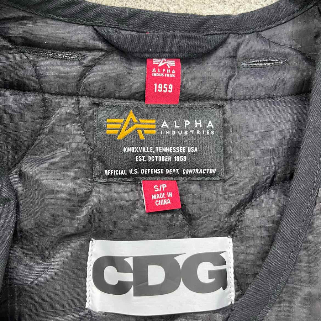 Alpha Industries Vest "CDG" Black Used Size S