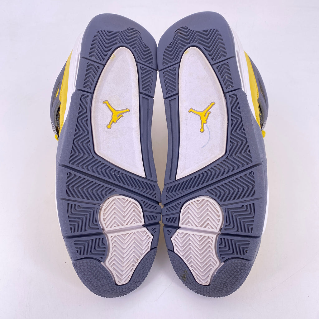 Air Jordan 4 Retro "Lightning" 2021 Used Size 8