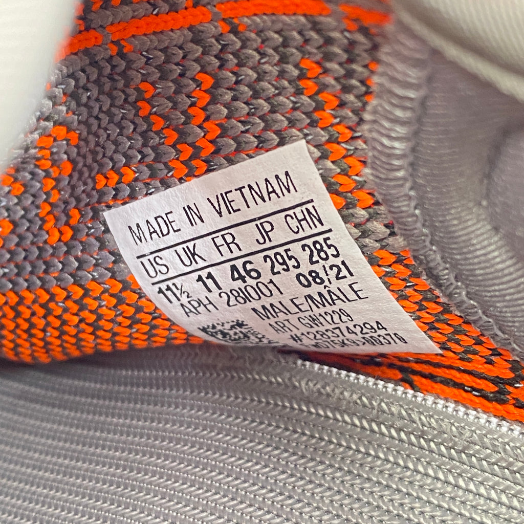 Yeezy 350 "Beluga Reflective" 2021 Used Size 11.5