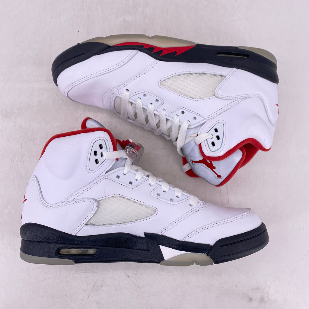 Air Jordan (GS) 5 Retro "Fire Red" 2020 Used Size 7Y