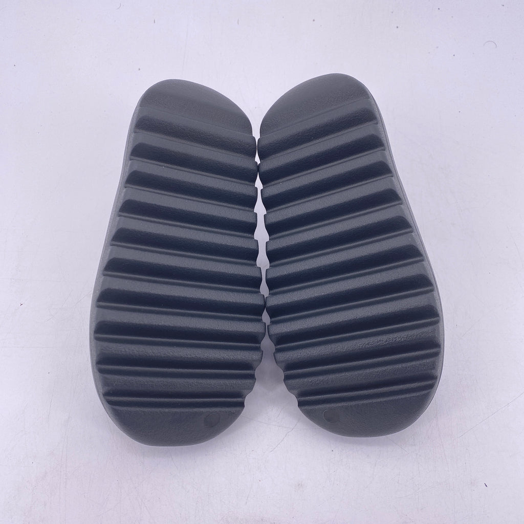 Yeezy (KIDS) Slide "Dark Onyx" 2024 New Size 3