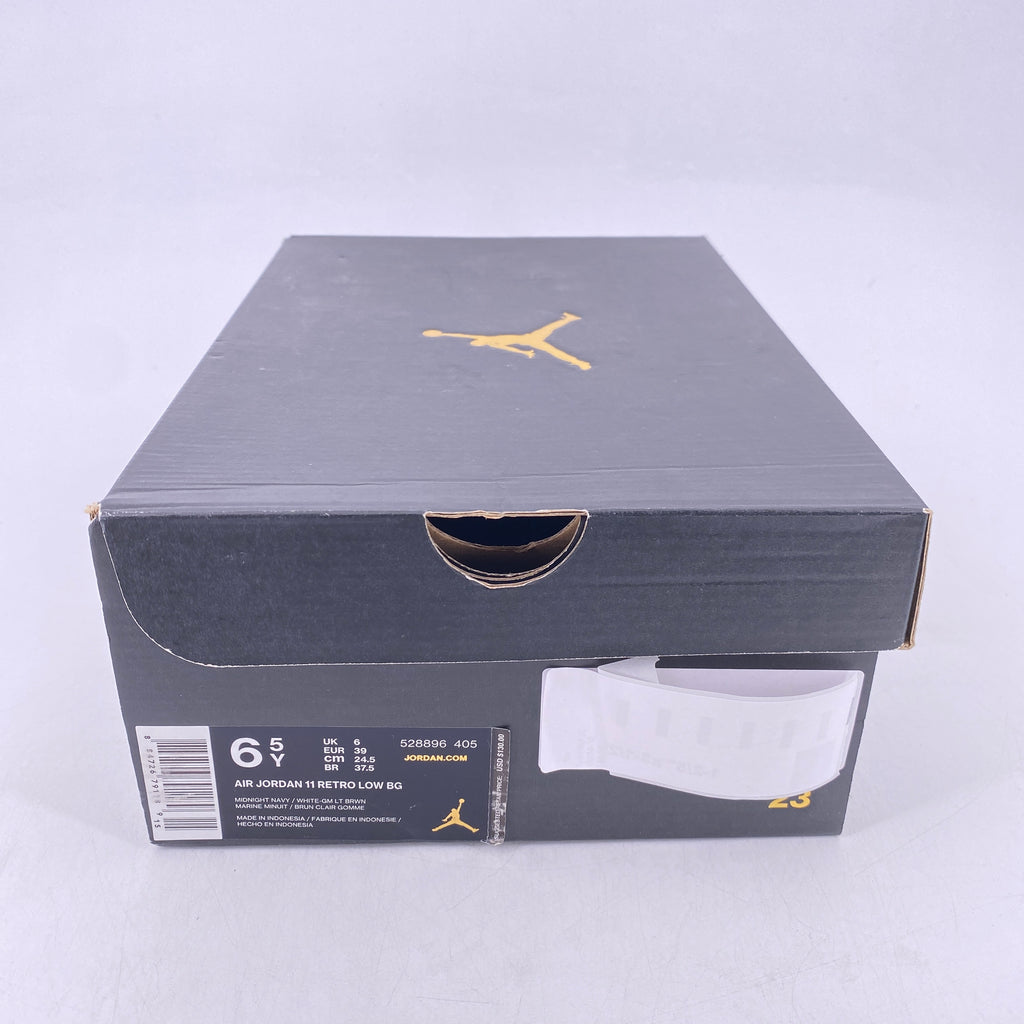 Air Jordan (BG) 11 Retro Low "Midnight Navy" 2016 Used Size 6.5Y