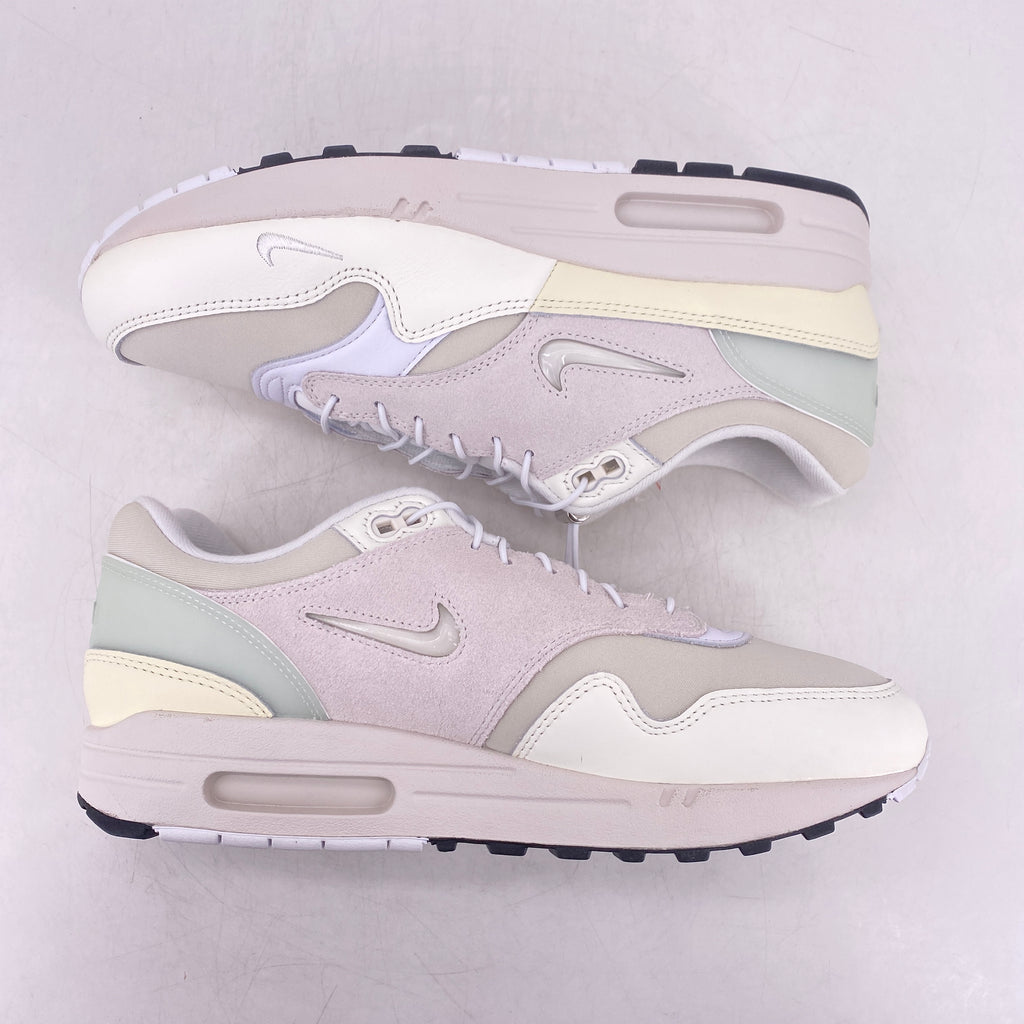 Nike Air Max 1 "Hangul Day" 2022 New Size 9.5