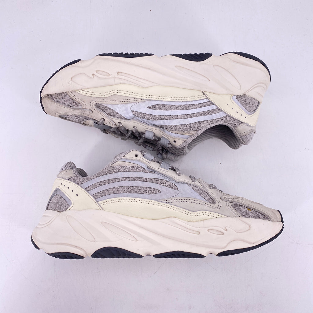 Yeezy 700 v2 "Static" 2018 Used Size 8