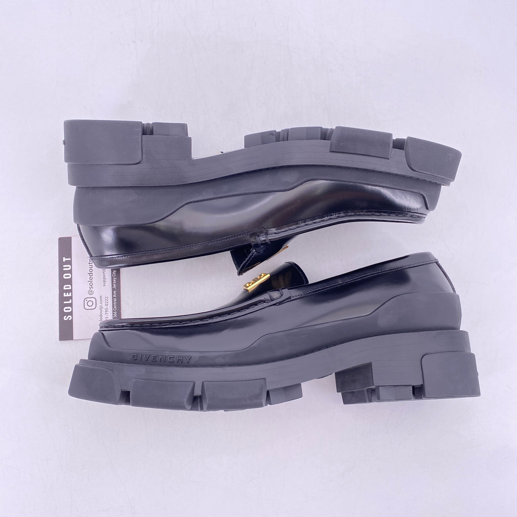 Givenchy Loafer "Black"  New Size 41