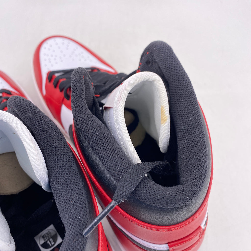 Air Jordan 1 Retro High OG "Chicago" 2013 New Size 12
