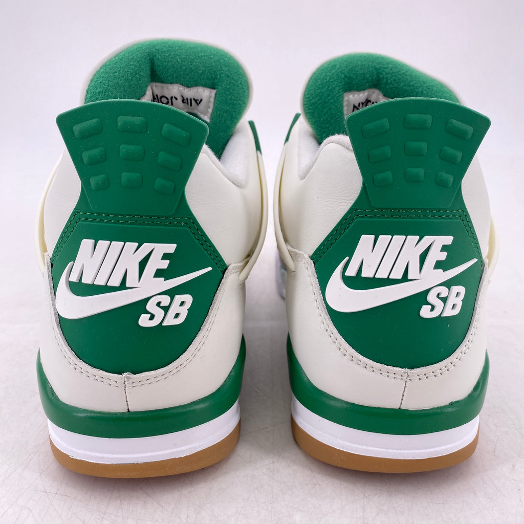 Air Jordan 4 Retro "Pine Green" 2023 Used Size 9.5